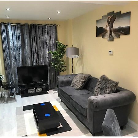 Modern & Convenient Villa Belfast Exterior photo
