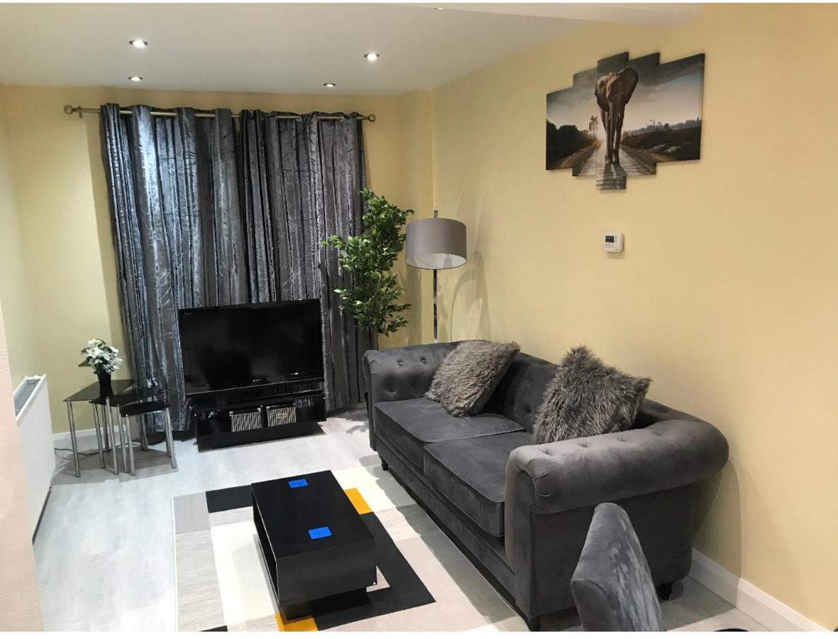 Modern & Convenient Villa Belfast Exterior photo